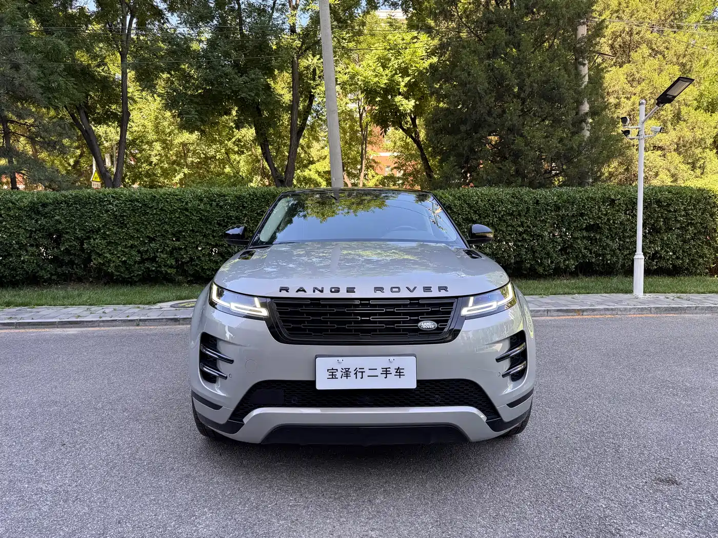 Land Rover Range Rover Evoque 2024 Range Rover Evoque L 249PS Light Master Edition фото 2