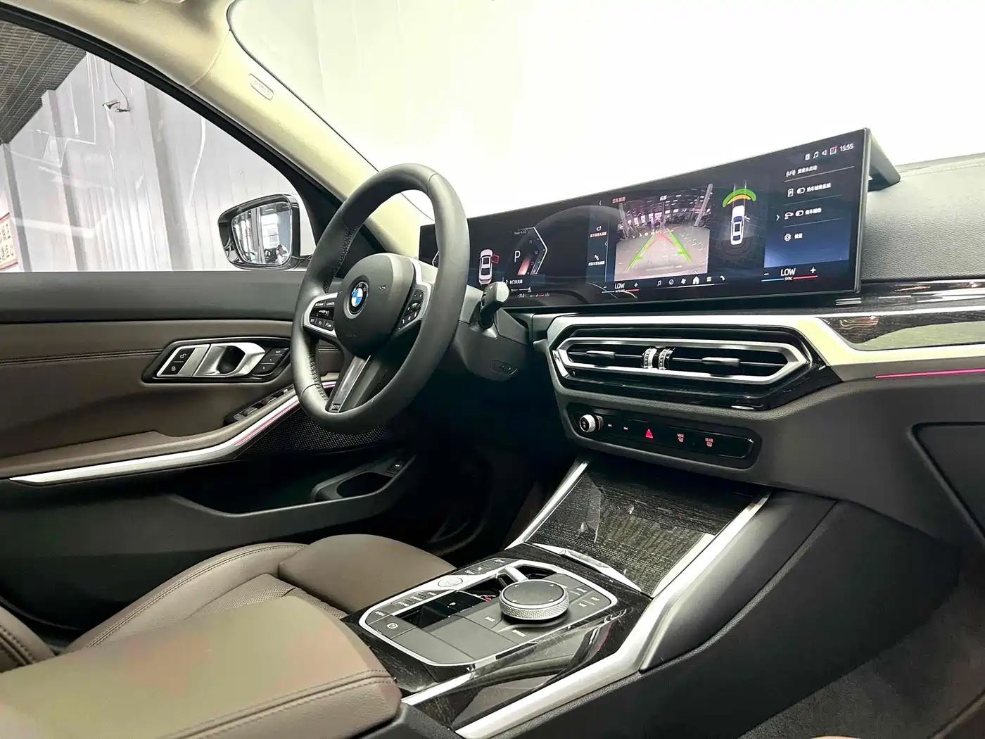BMW 3 Series 2024 325Li M Sport Package фото 11