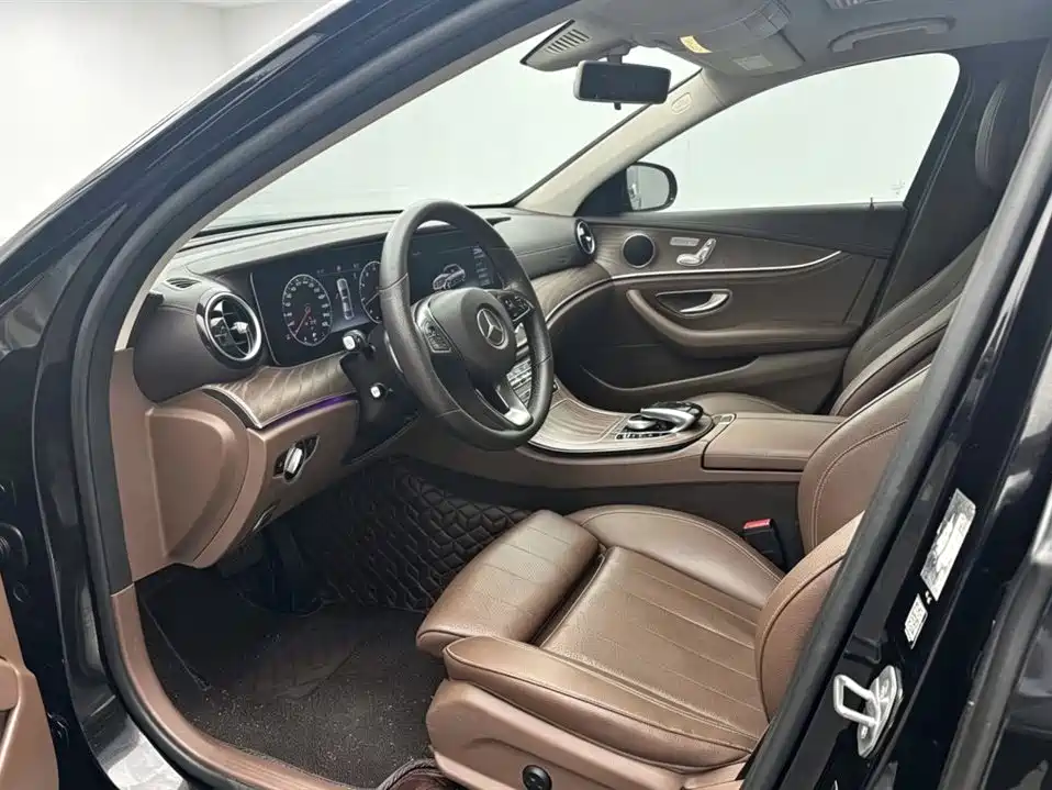 Mercedes-Benz E-Class 2016 E 200 L фото 4