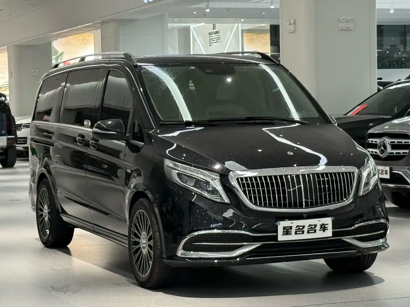 Mercedes-Benz V-Class 2016 V 260 Premium Edition фото 3