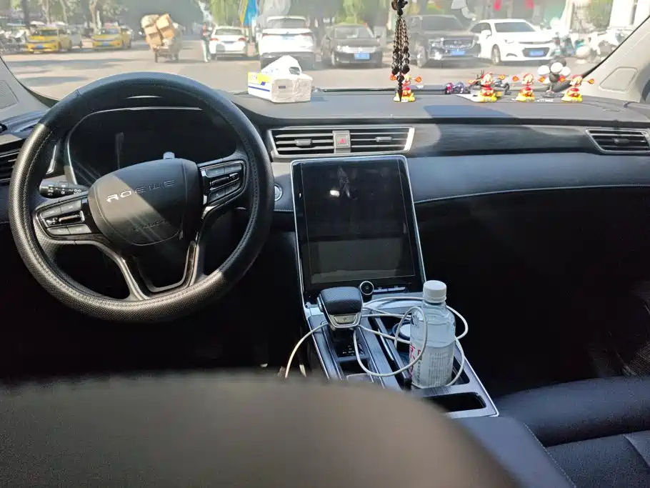 Roewe RX5 2025 2025 PLUS 330TGI Auto Trend-Setting Smart Edition
