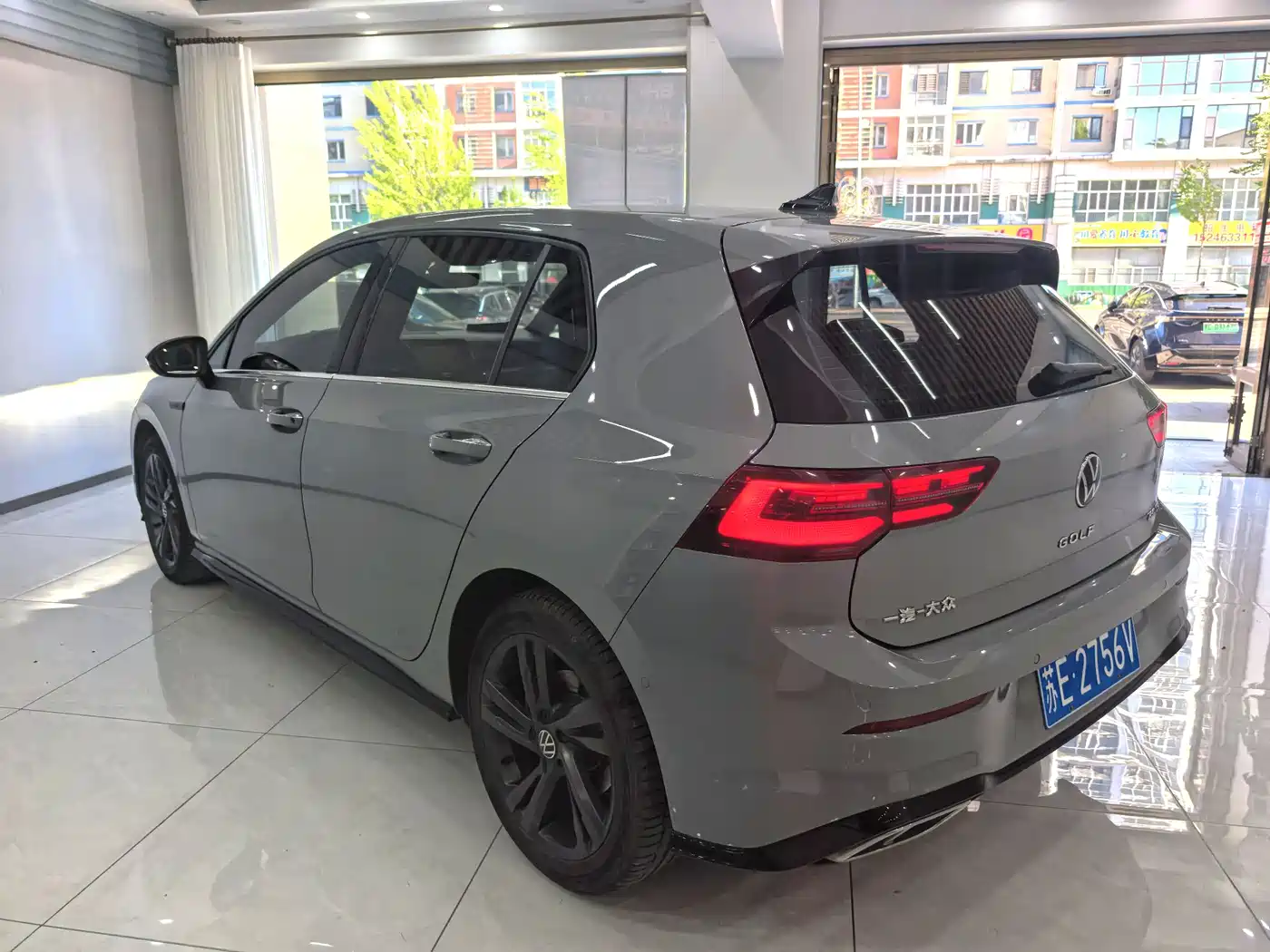 Volkswagen Golf 2023 280TSI DSG R-Line Lite фото 6