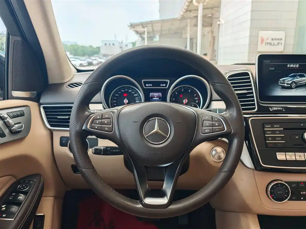 Mercedes-Benz GLE 2016 GLE 400 4MATIC фото 7