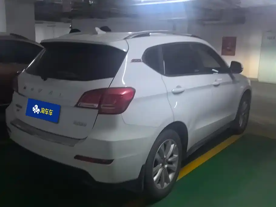 Haval H2 2014 1.5T Manual 2WD Premium Edition фото 3