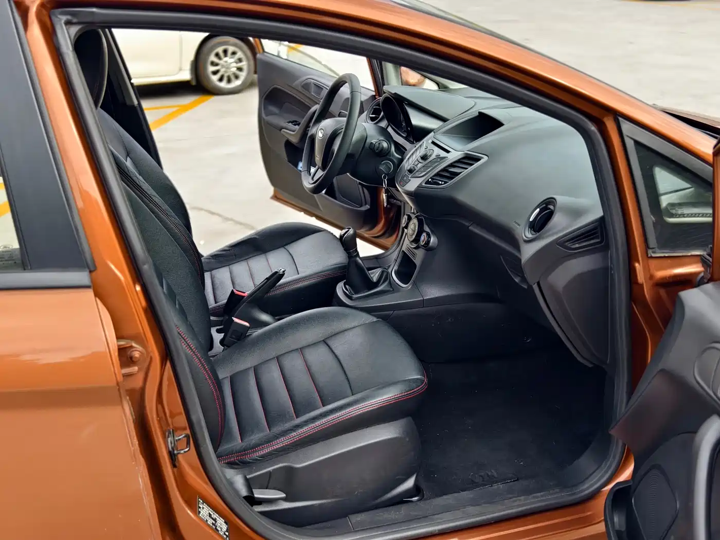 Ford Fiesta 2014 2013 Hatchback 1.5L Manual Trend