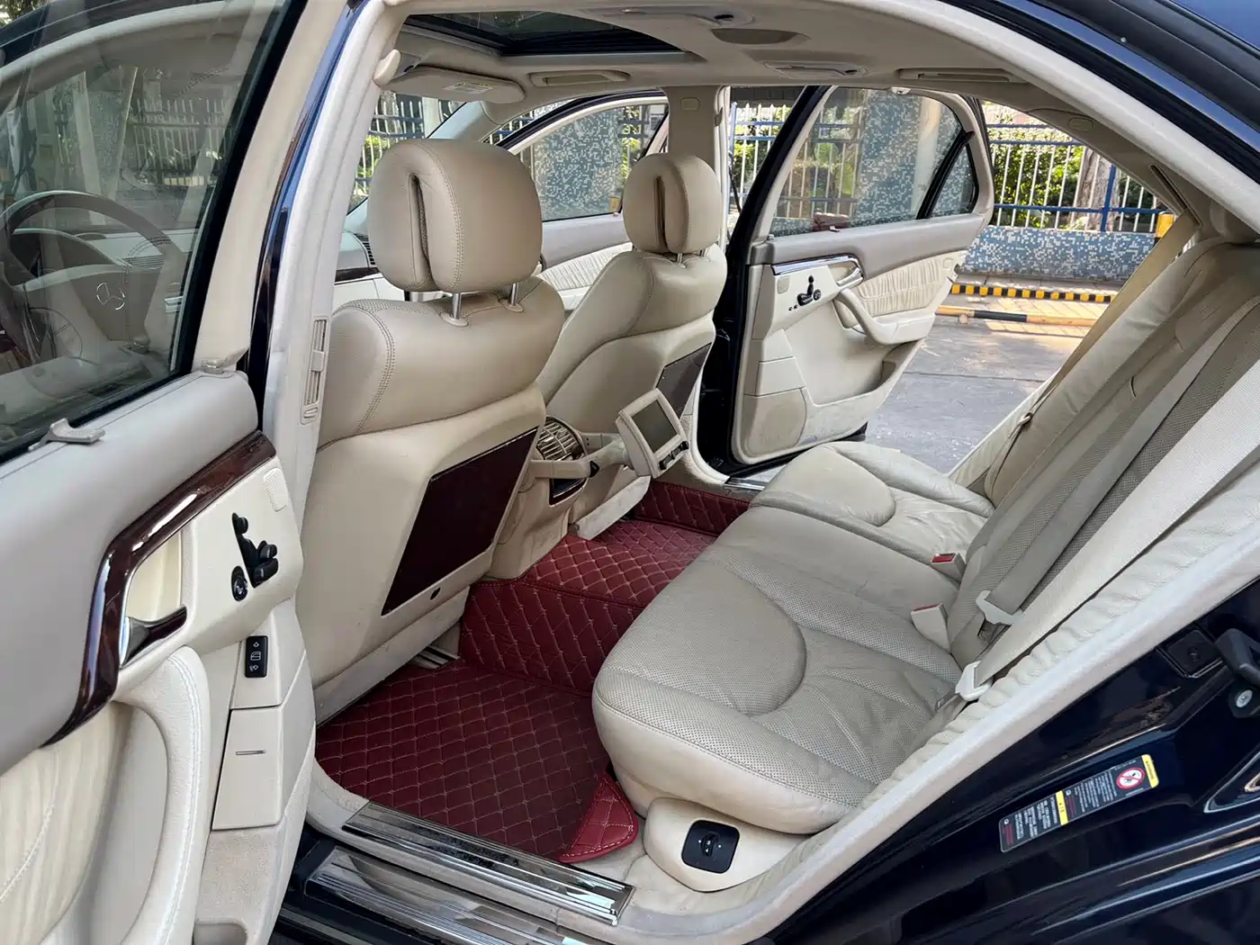 Mercedes-Benz S-Class фото 8