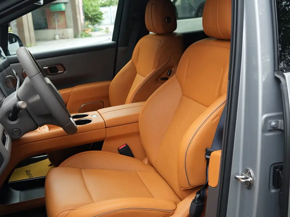 Li Auto Li i8 2026 2025 Standard Edition