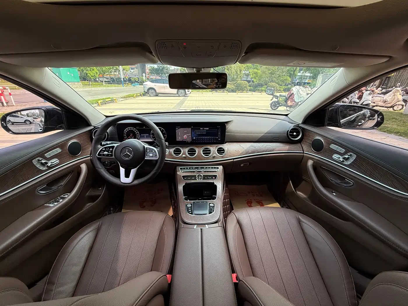 Mercedes-Benz E-Class 2020 E 300 L Fashion фото 7