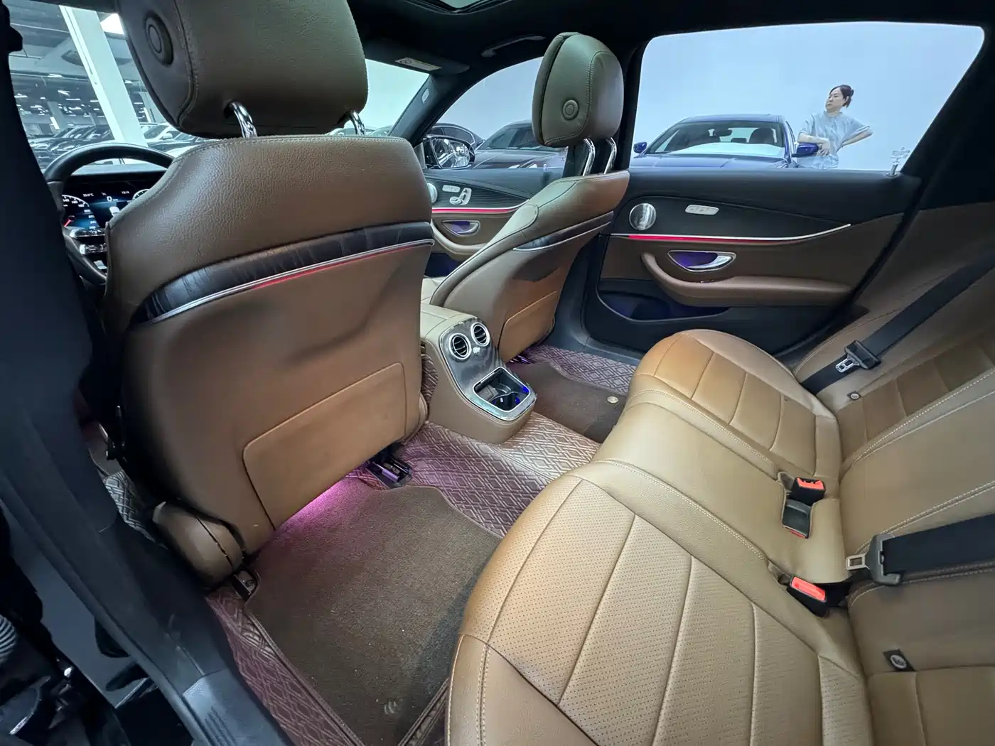 Mercedes-Benz E-Class 2021 E 300 L Fashion фото 9
