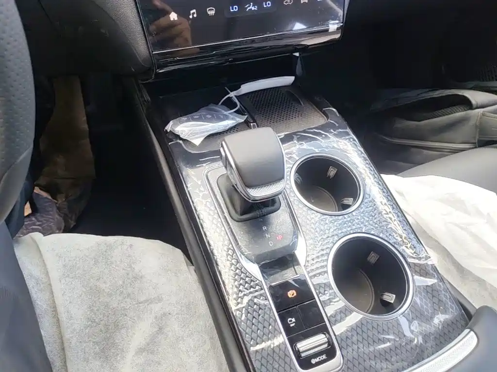 Hongqi HS3 PHEV 2026 2024 PHEV 115km Power Edition