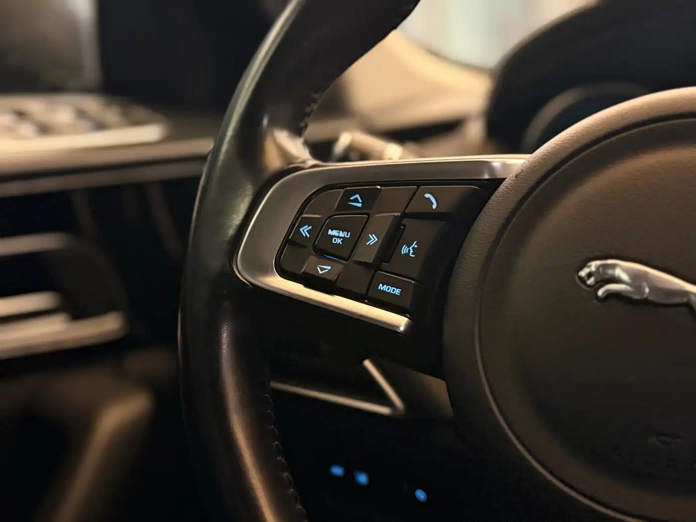 Jaguar F-PACE 2017 2018 2.0T 4WD Urban Premium Edition