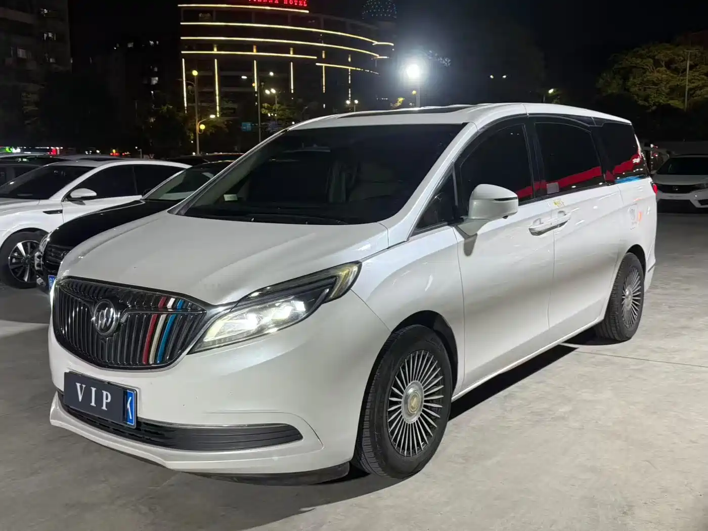 Buick GL8 2017 ES 28T Premium China V