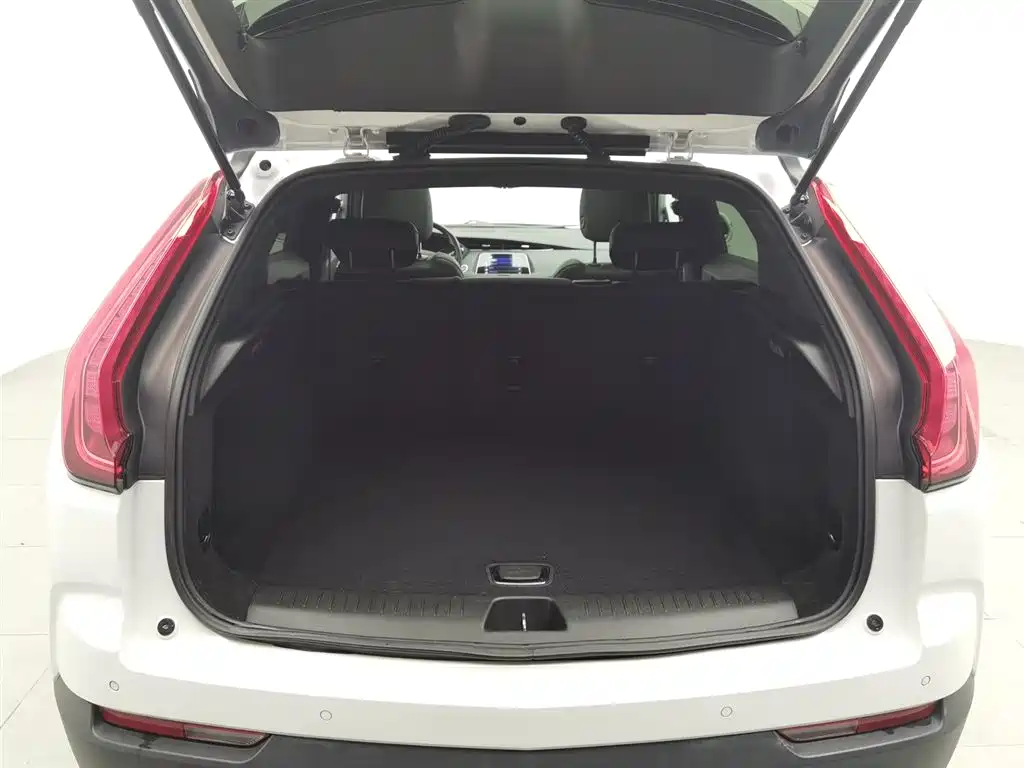 Cadillac XT4 2020 Facelift 28T 2WD Tech фото 16