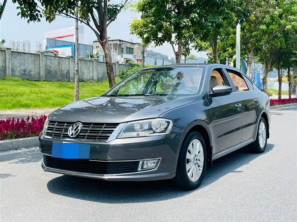 Volkswagen Lavida 2013 Facelift Classic 1.6L Automatic Comfort
