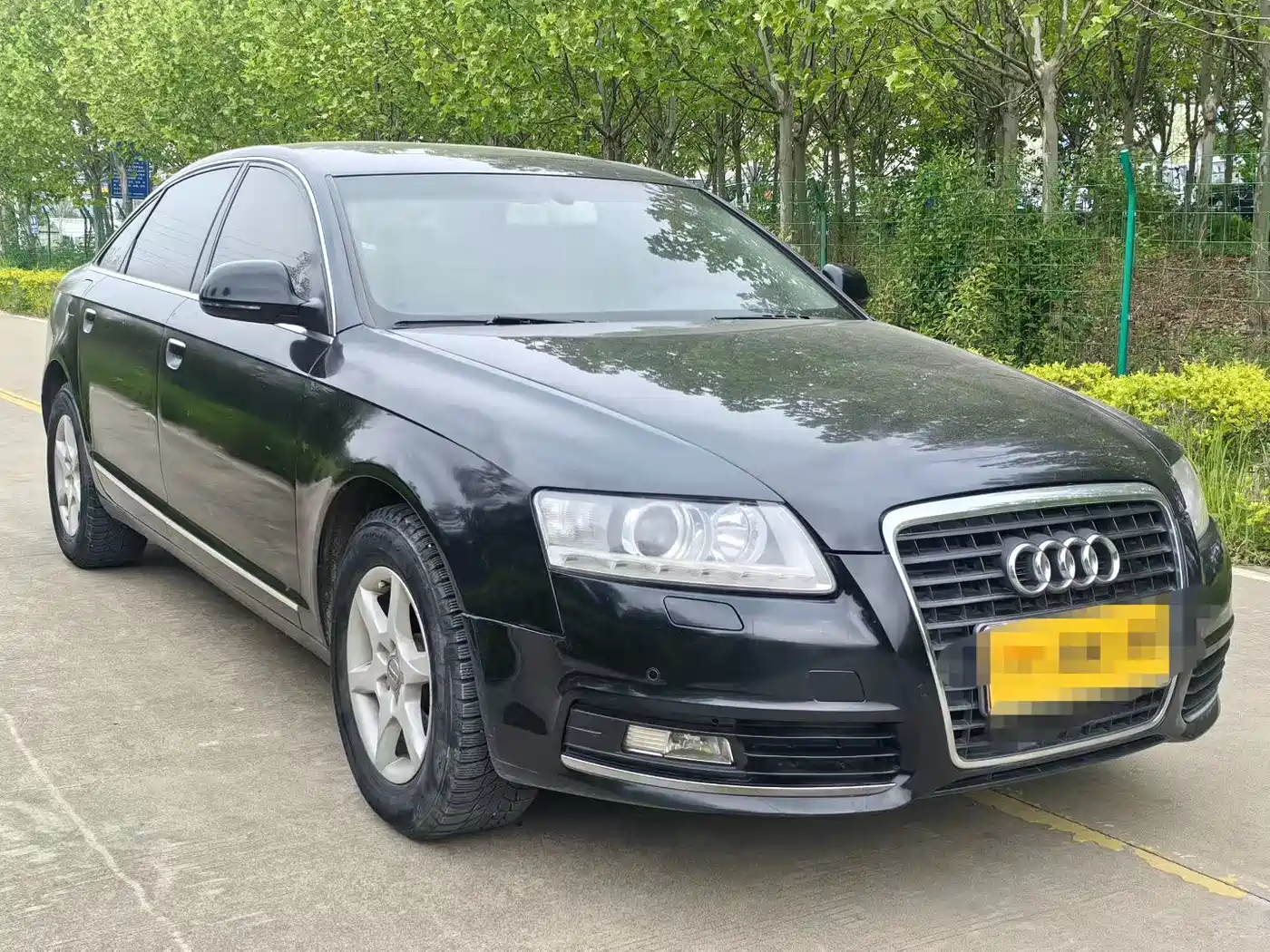 Audi A6L 2010 2.0 TFSI Automatic Standard фото 3