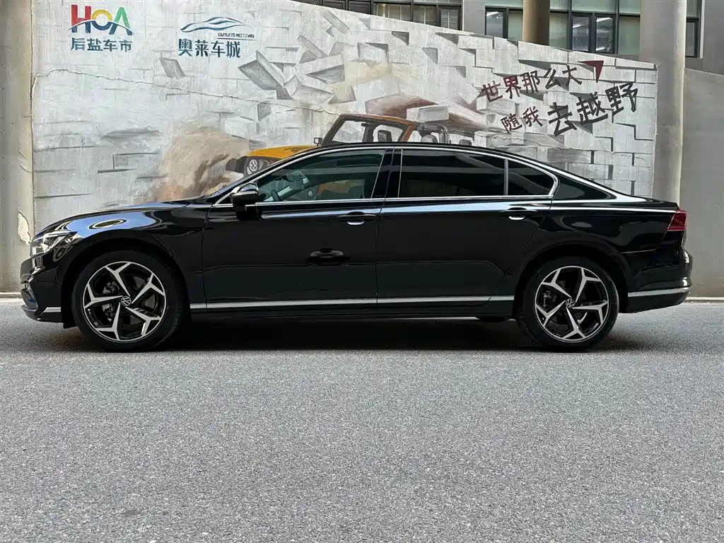 Volkswagen Magotan 2025 Facelift Public Edition 330TSI DSG Luxury фото 3