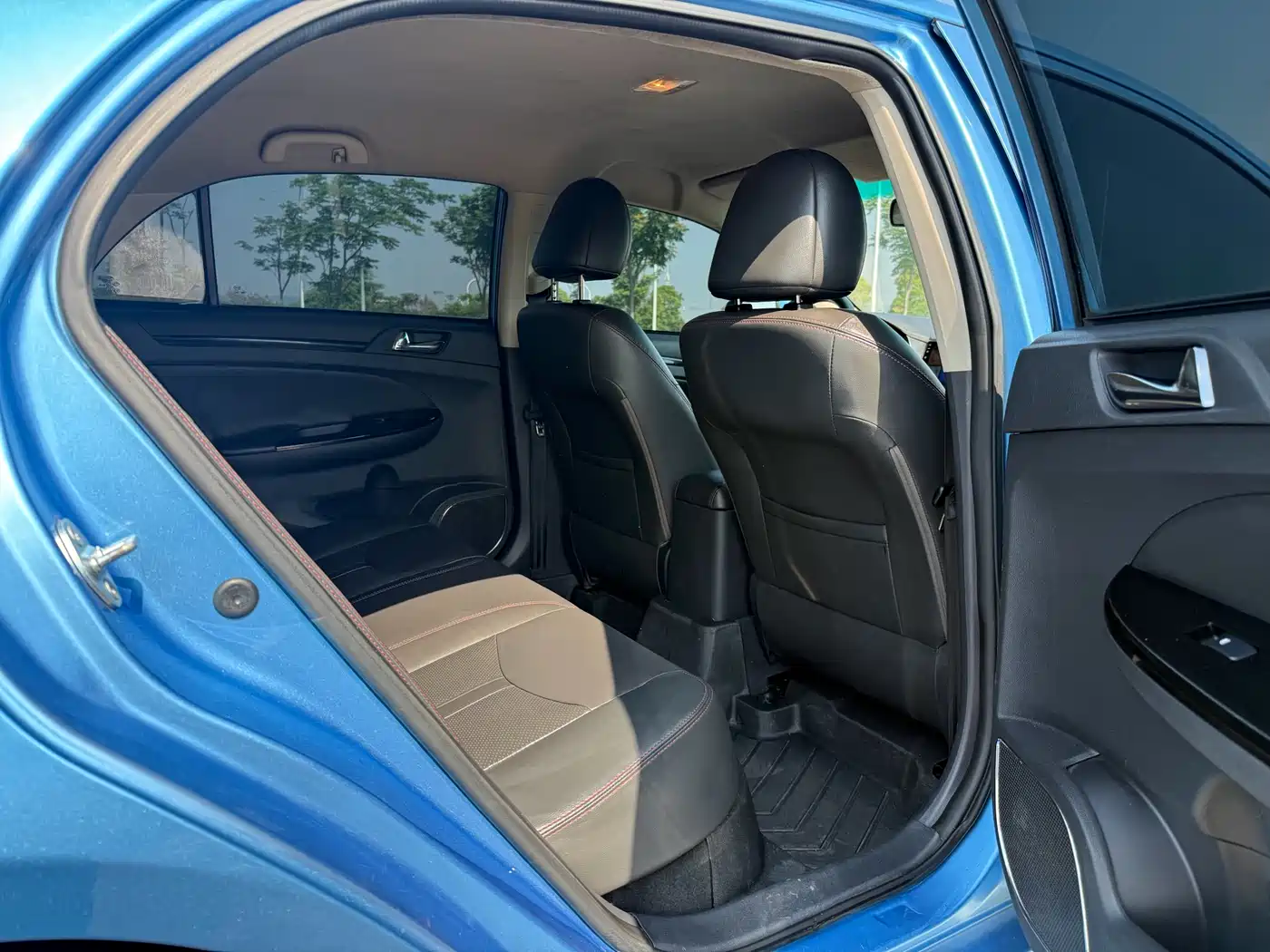 BYD e5 2018 450 Connected Enjoyment фото 12