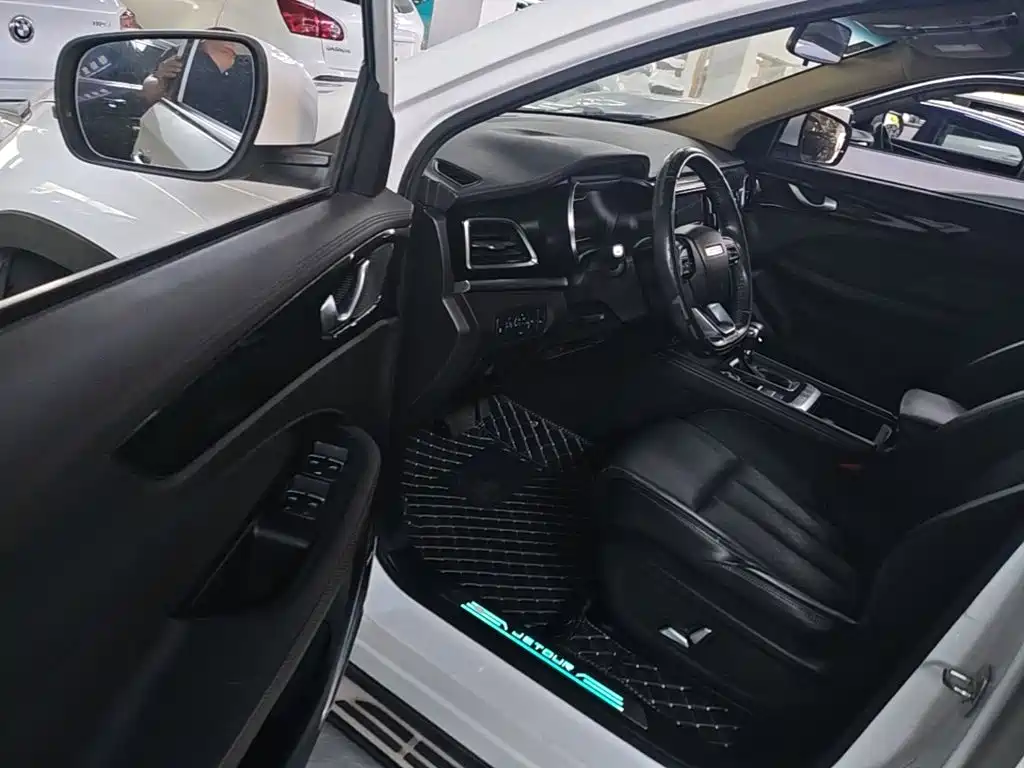 Jetour X90 2019 2019 1.5T Auto Smart 7-seater China V