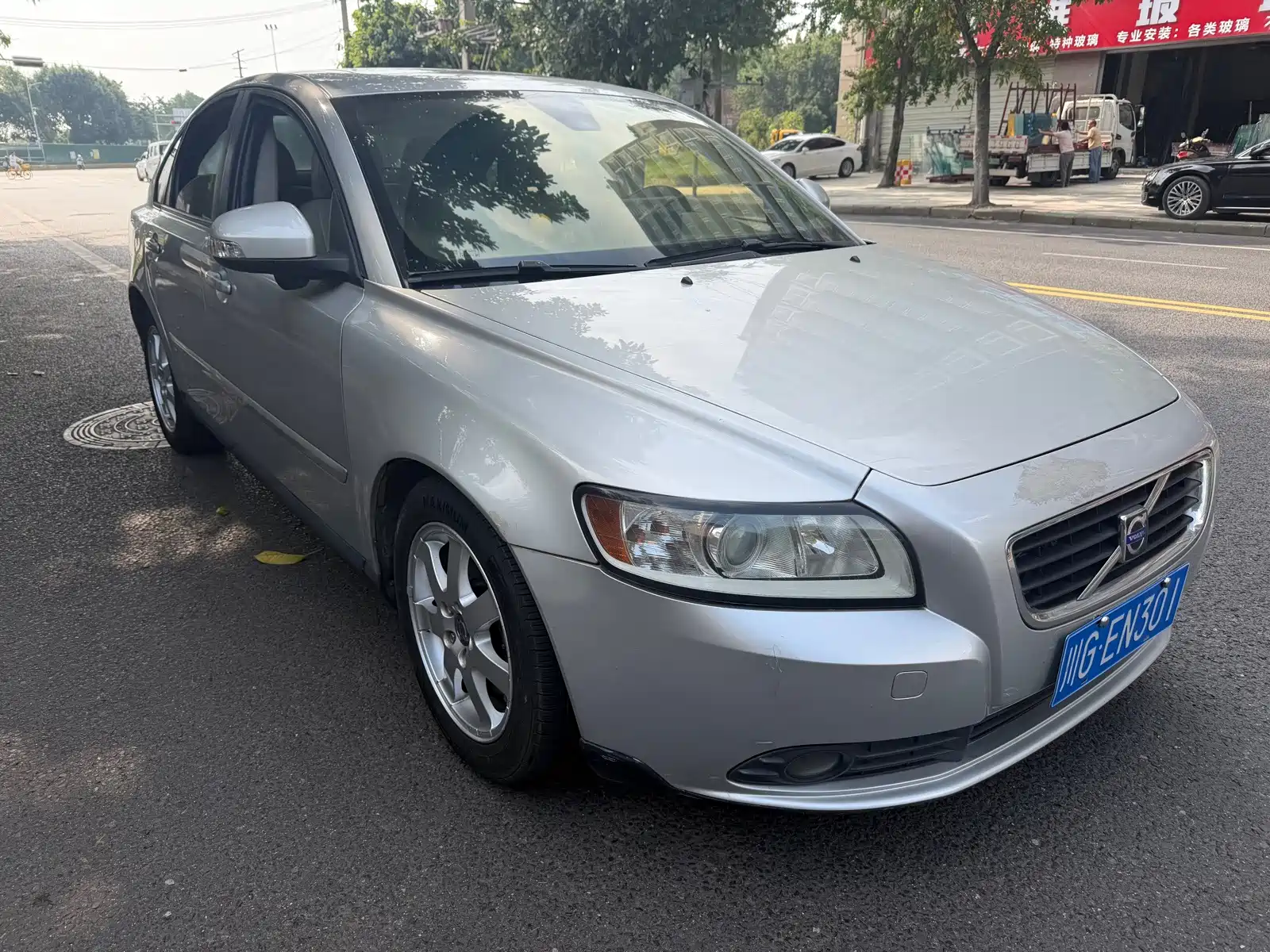 Фото 3 - Volvo S40