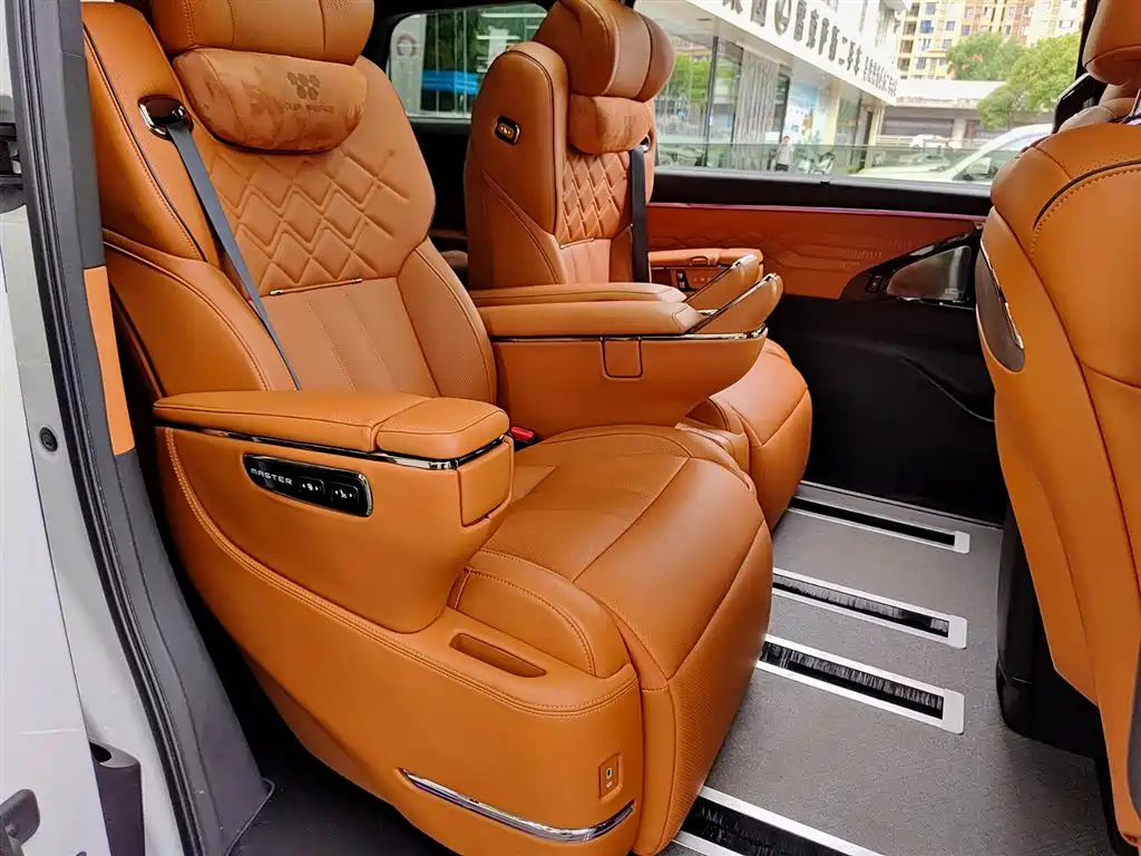 GAC Trumpchi Trumpchi Xiangwang M8 2025 Model QianKun Series Ultra First Class фото 11