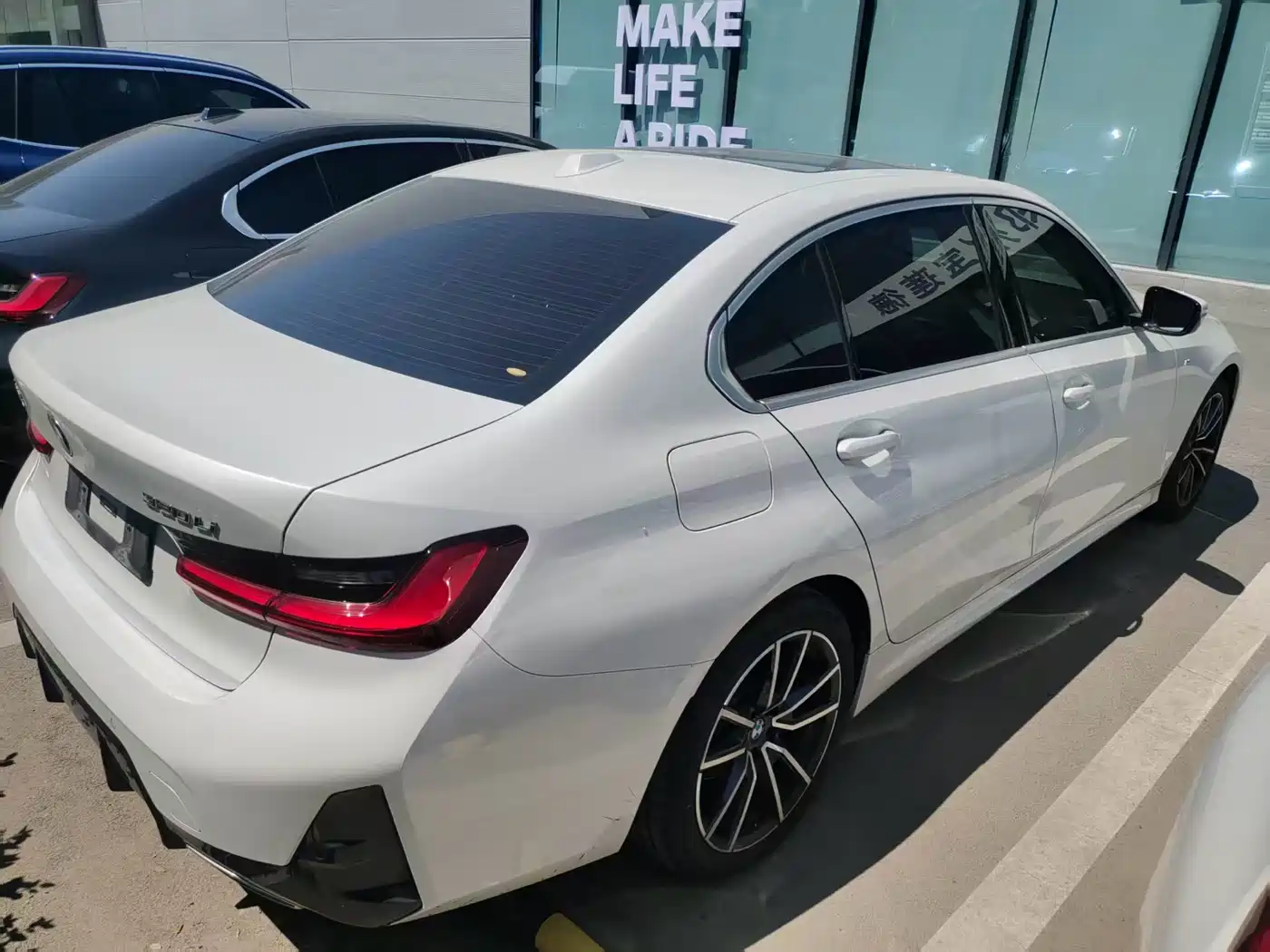 BMW 3 Series 2023 320Li M Sport Package фото 8