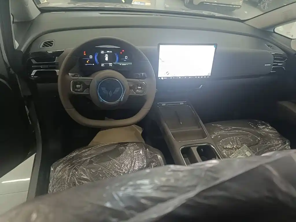 Wuling Motors Xingguang 730 New Energy 2026 2025 Model Plug-in Hybrid Base Version
