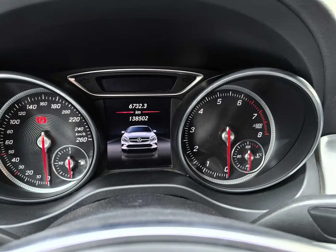 Mercedes-Benz CLA (Import) 2017 CLA 220 4MATIC фото 9