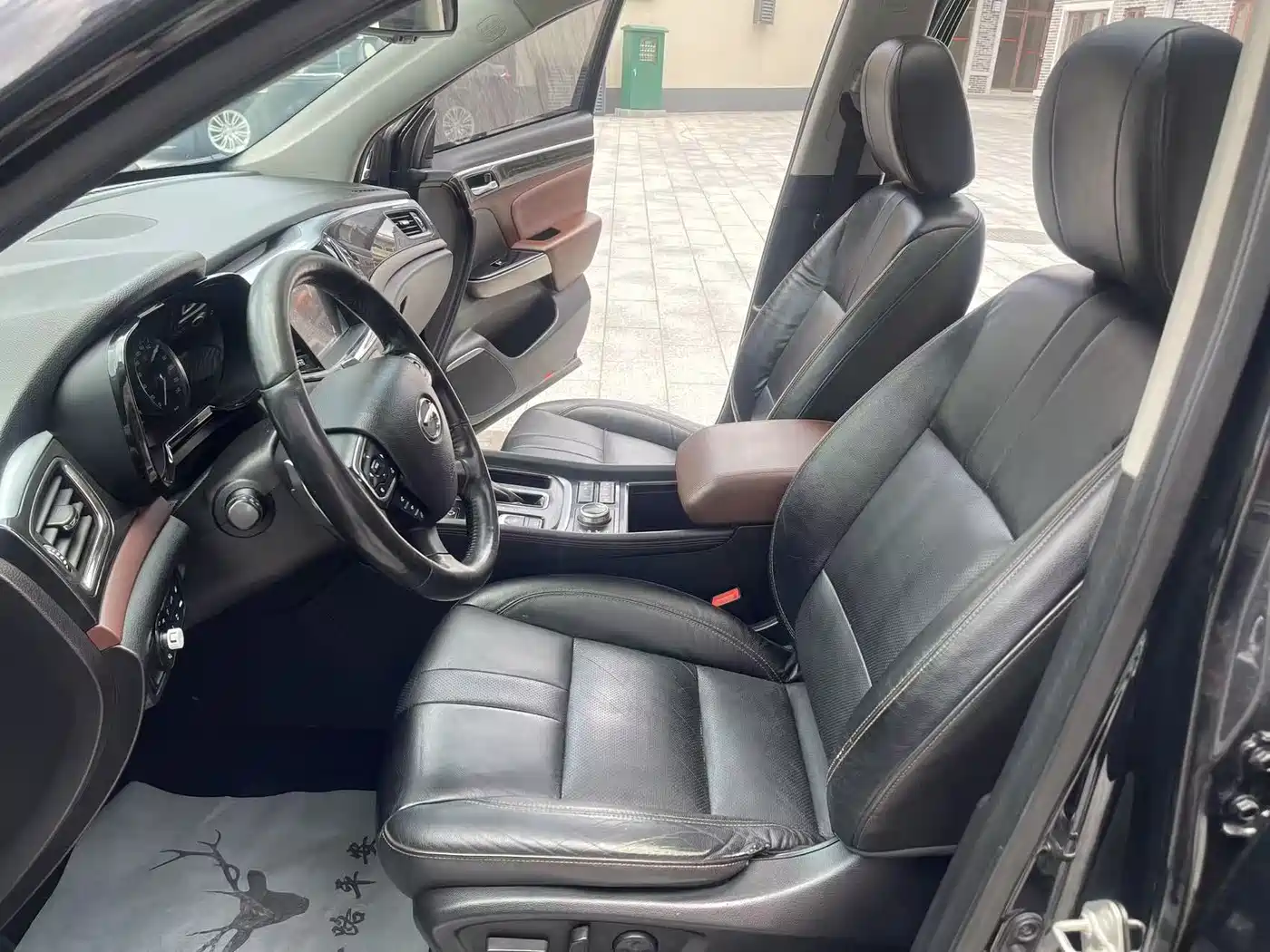 GAC Trumpchi Trumpchi GS8 2017 320T AWD Luxury Smart Connect (7-Seater) фото 15