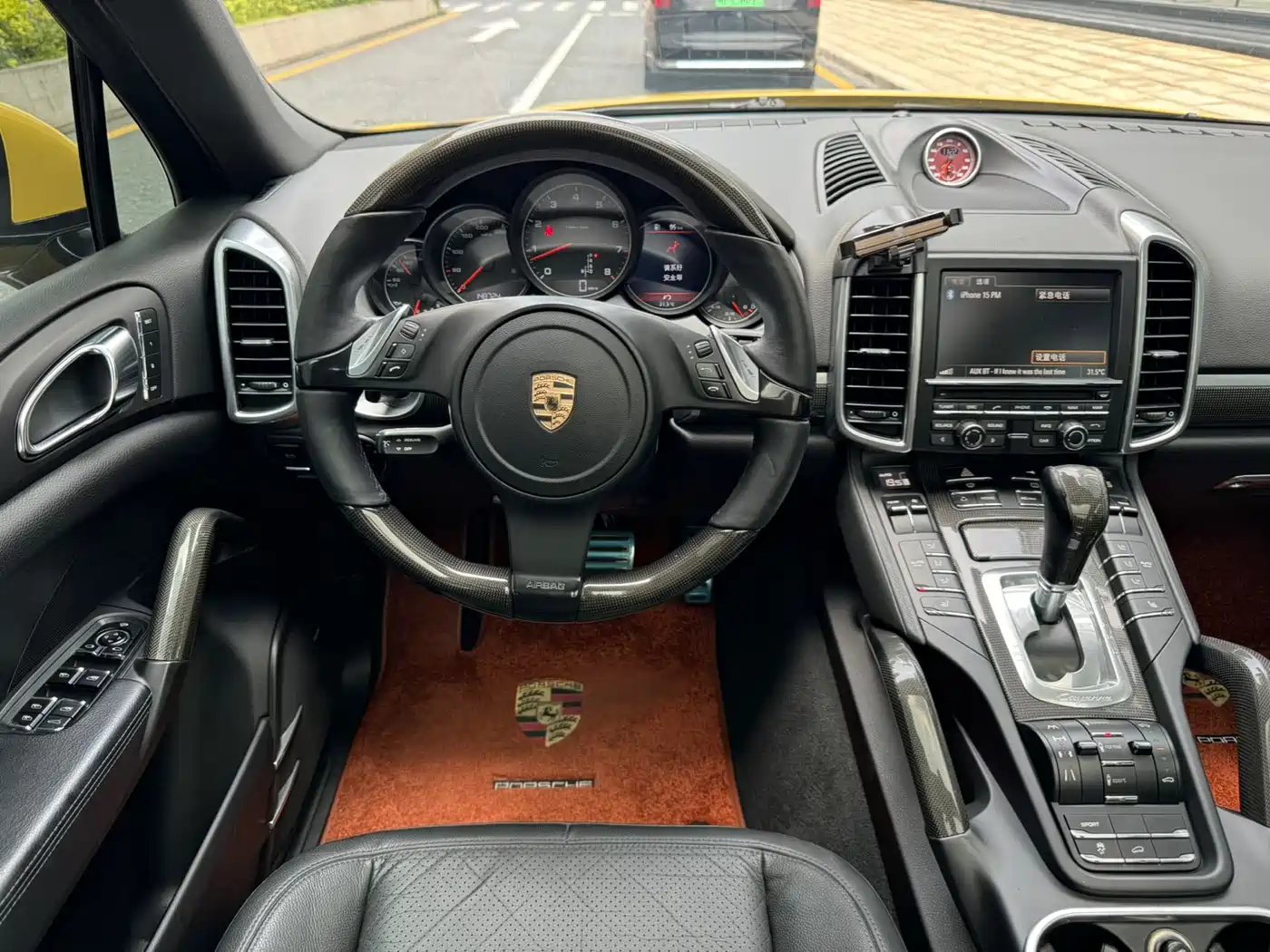 Porsche Cayenne 2011 Cayenne 3.0T фото 15