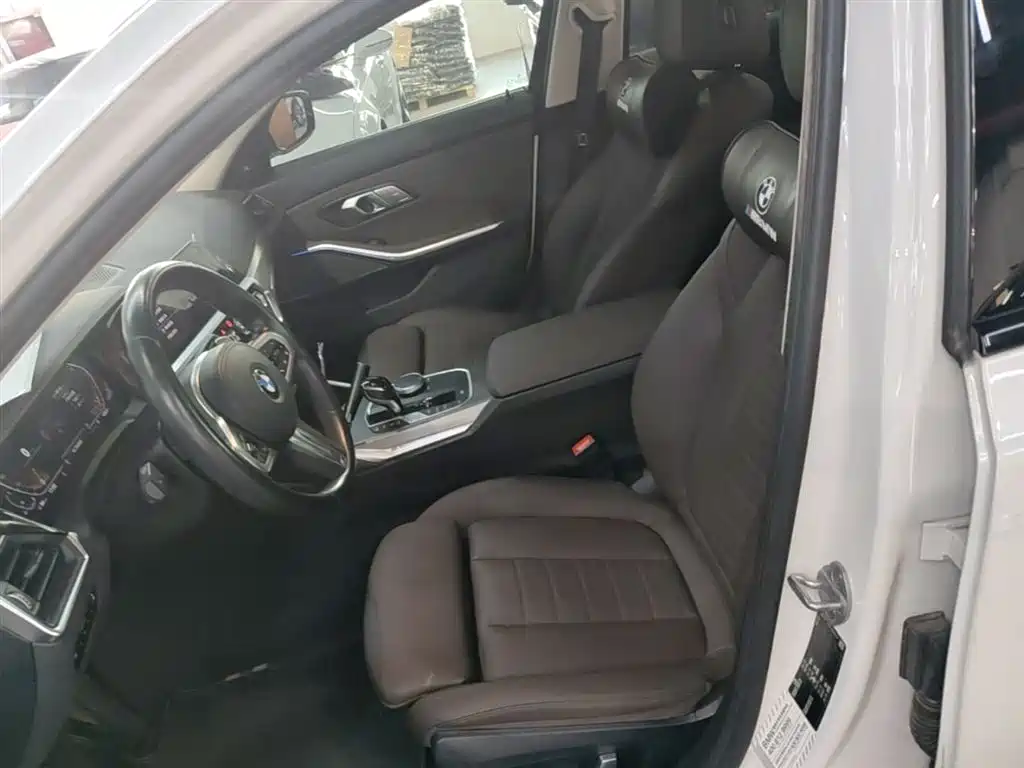 BMW 3 Series 2021 Facelift 325i M Sport Shadow Edition фото 15