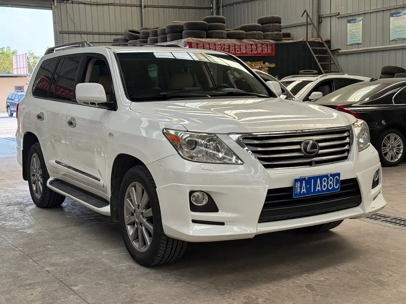 Lexus LX 2011 2012 Model 570