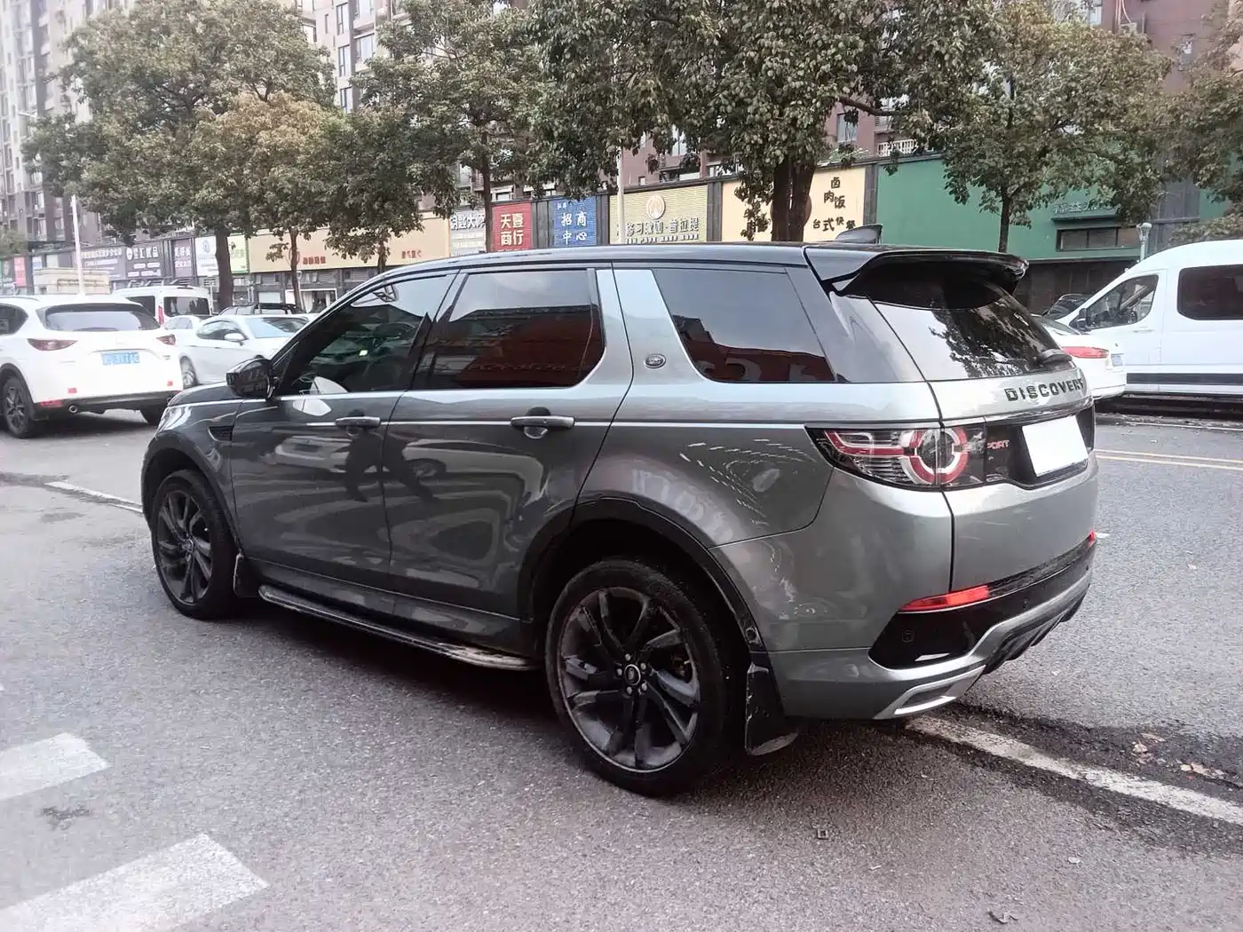 Land Rover Discovery Sport 2019 240PS SE Dynamic Edition China V фото 16