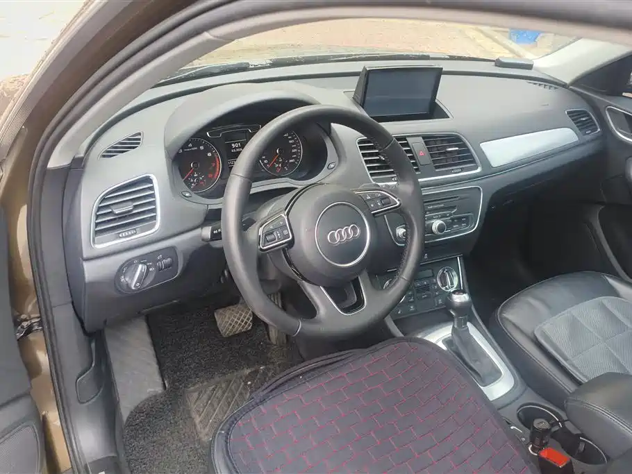 Audi Q3 2013 35 TFSI Comfort фото 12