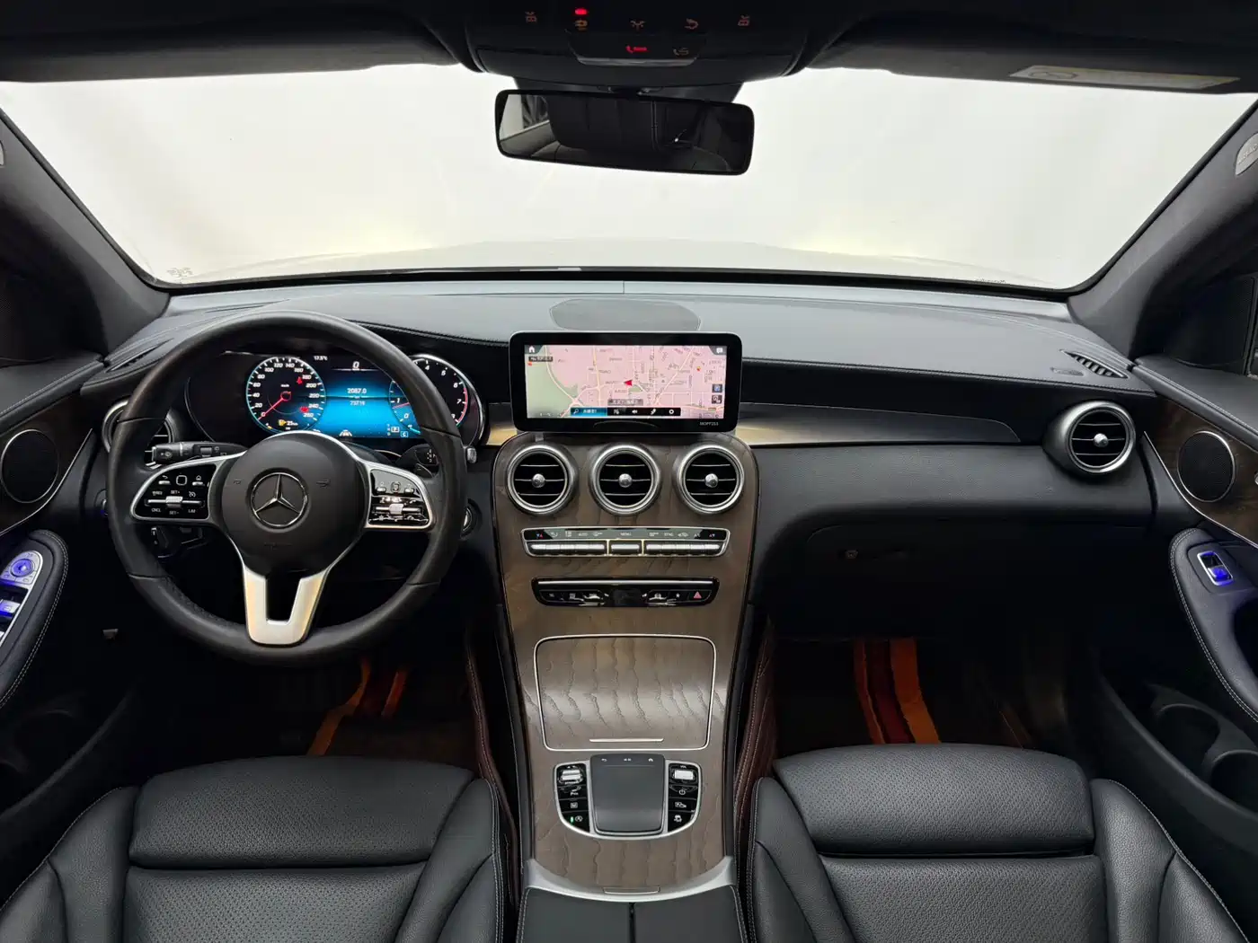 Mercedes-Benz GLC 2020 GLC 300 L 4MATIC Dynamic фото 10