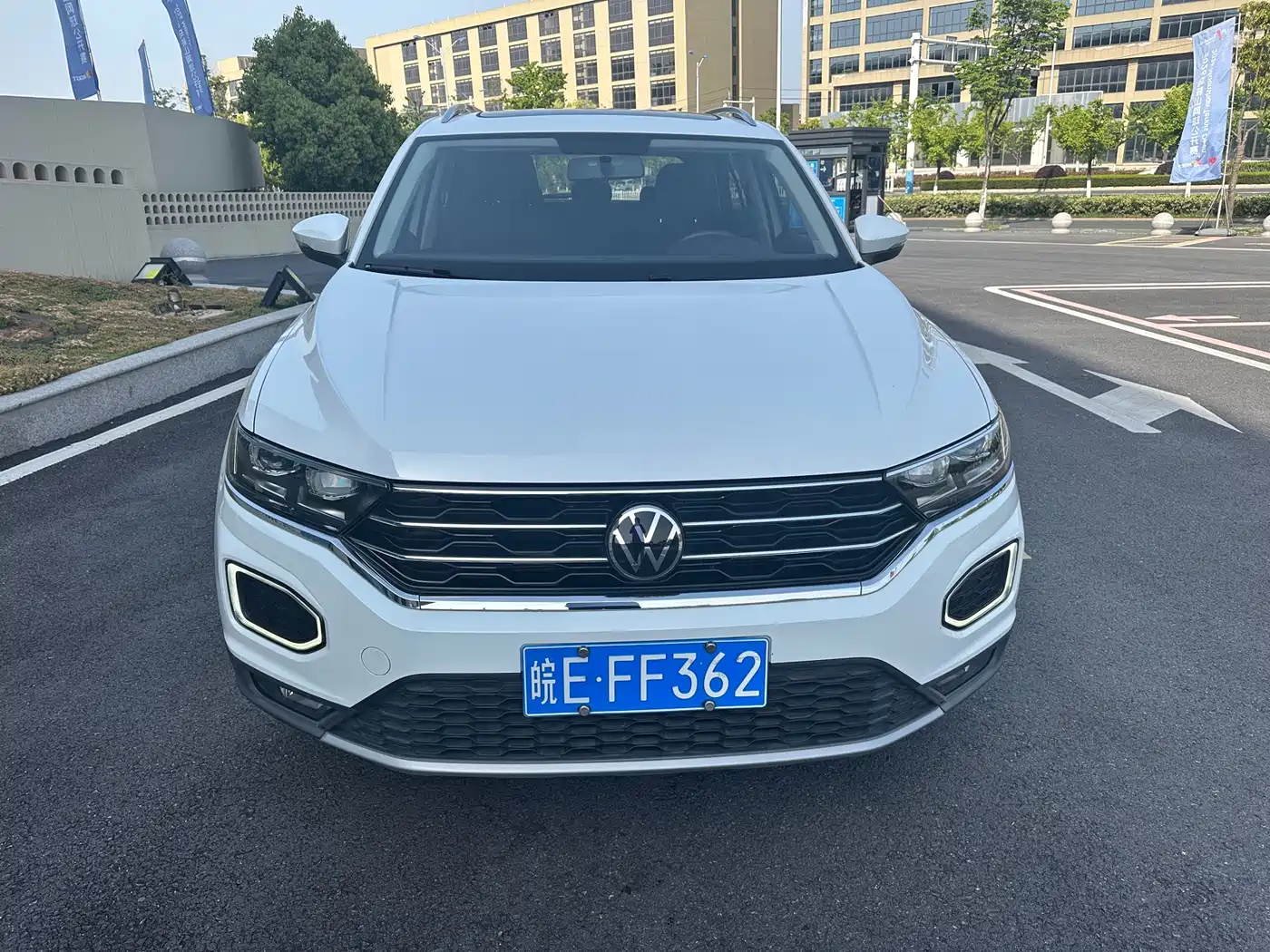VOLKSWAGEN T-ROC EXPLORING SONGS
