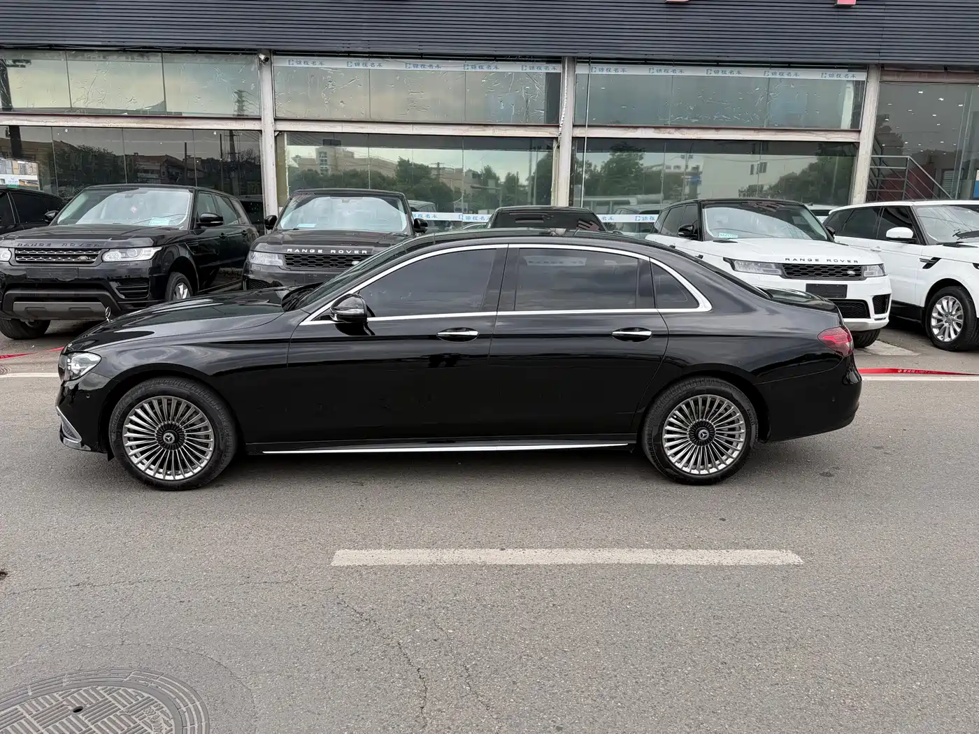 MERCEDES-BENZ E CLASS