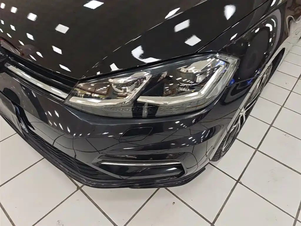 Volkswagen Golf 2020 280TSI DSG R-Line фото 24