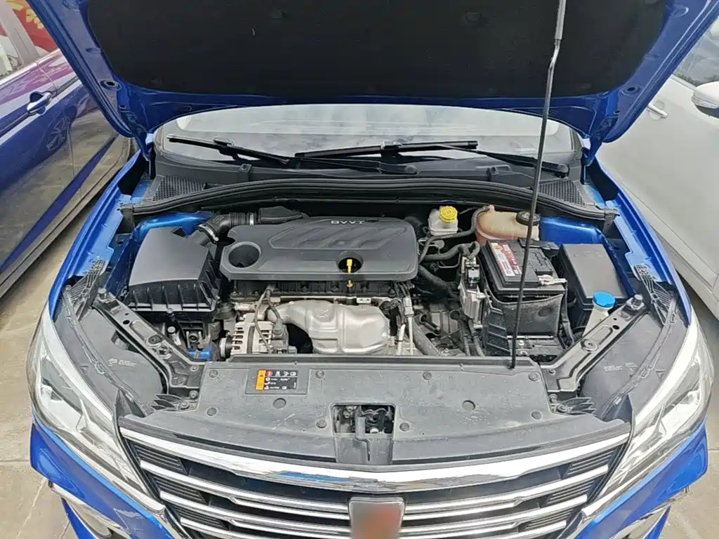 Фото 20 - Roewe i5