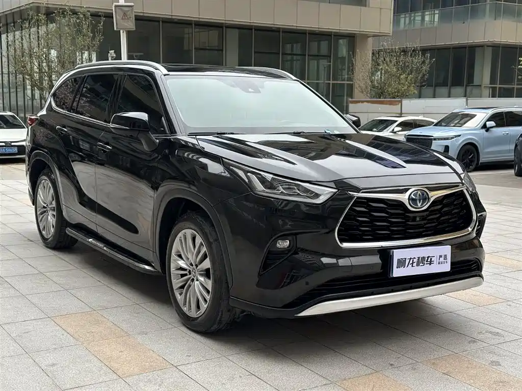 Toyota Highlander 2022 Dual Engine 2.5L 4WD Supreme Edition 7-Seater фото 5