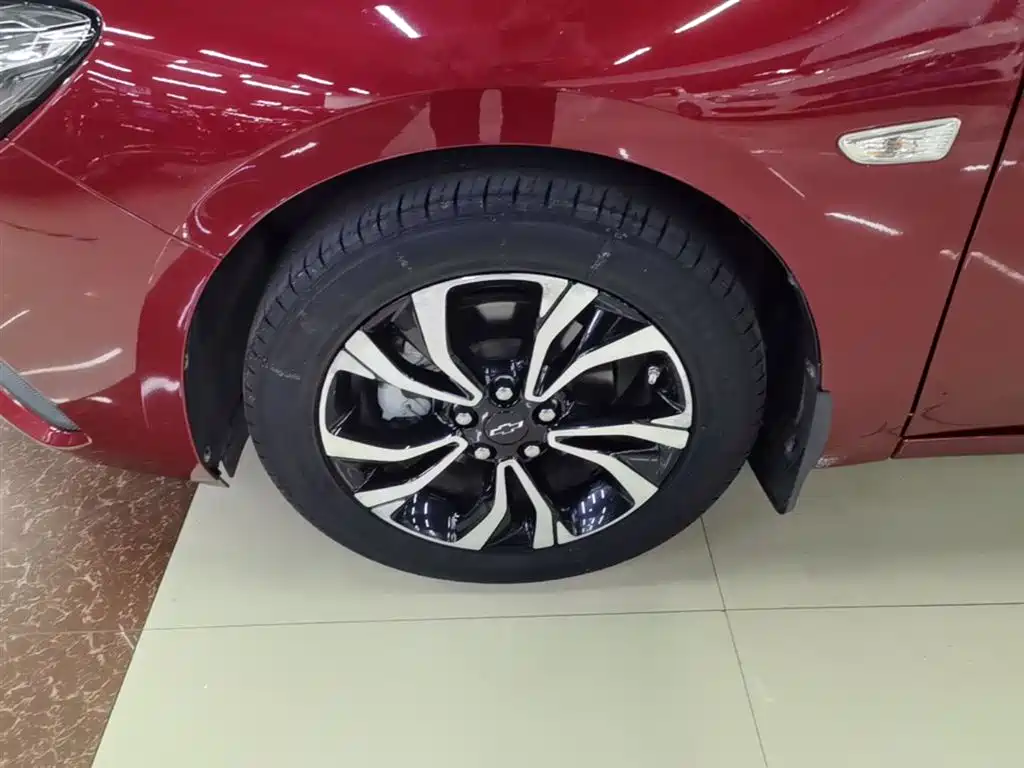 Chevrolet Monza 2019 RS 330T Auto Smooth Edition China VI фото 23