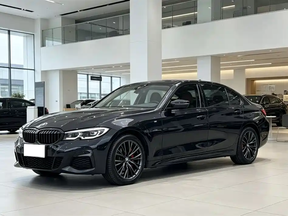 BMW 3-SERIES