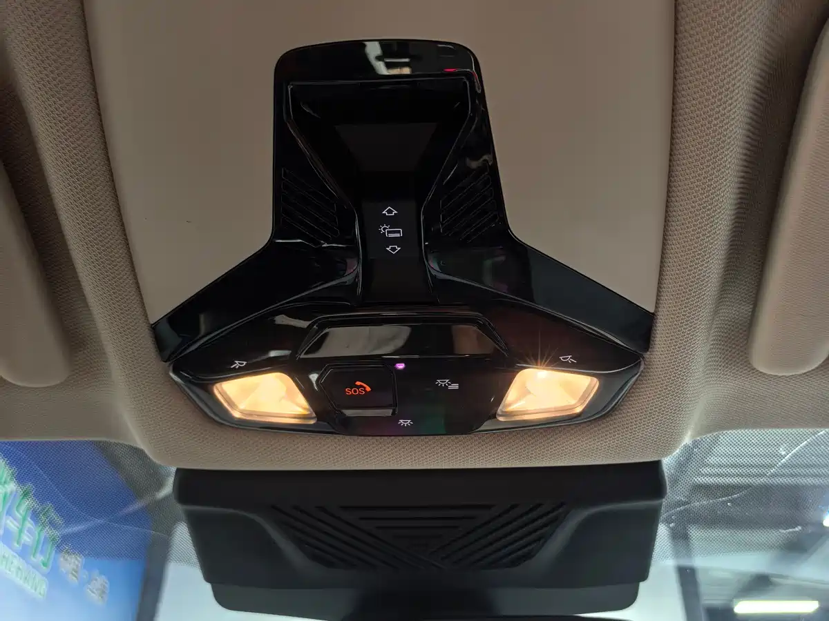 BMW X1 2023 sDrive20Li X Design Package фото 16