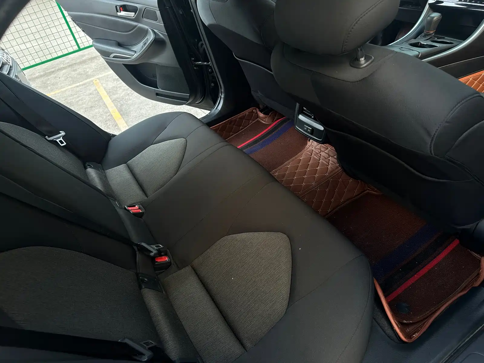 Photo 28 - Toyota Avalon