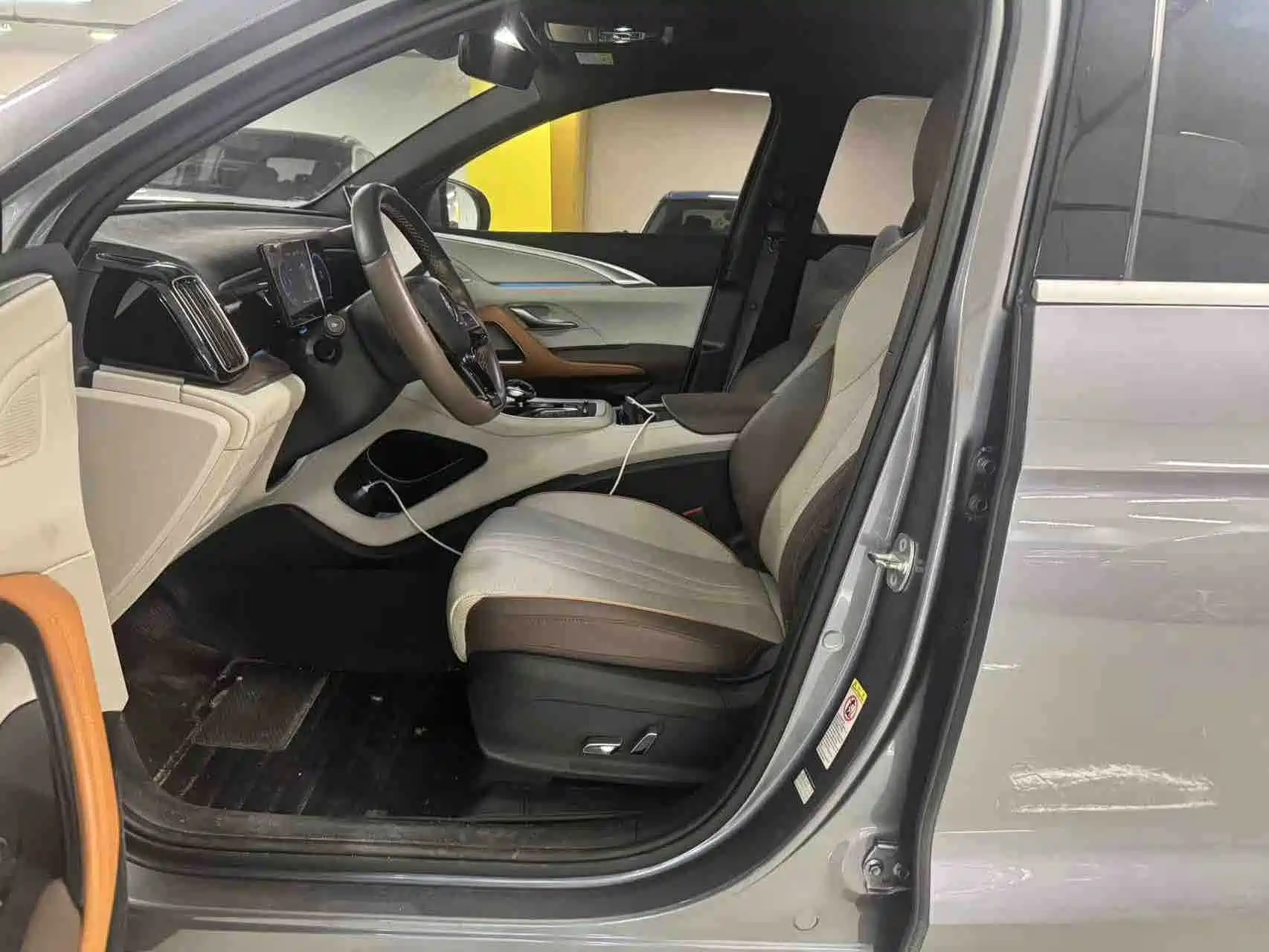 Photo 6 - Hyundai Mistra