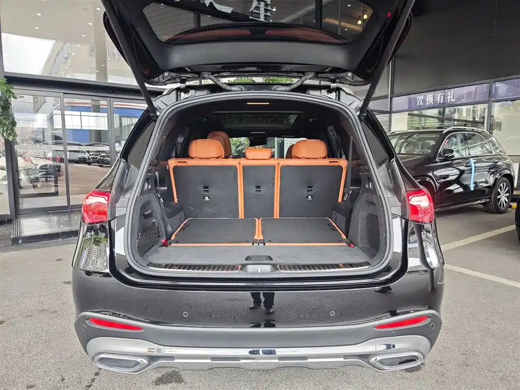 Mercedes-Benz GLC 2025 Facelift GLC 300 L 4MATIC Dynamic 7-seater фото 3