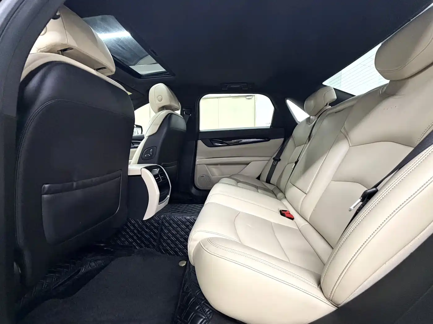 Cadillac CT6 2019 28T Fashion Model фото 5