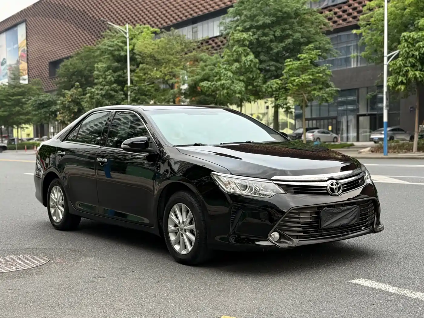 Toyota Camry 2015 2.0G Leading Edition фото 3
