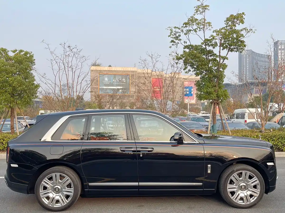 Rolls-Royce Cullinan 2025 2018 4-Seater Version