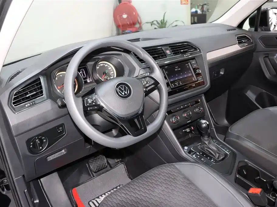Volkswagen Tiguan L 2021 330TSI Automatic 2WD Comfort фото 10