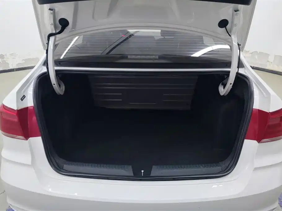 Volkswagen Santana 2021 1.5L Automatic Trend Edition фото 4